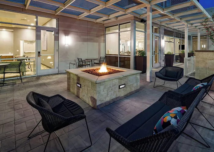 Hotel Springhill By Marriott Phoenix 3*
