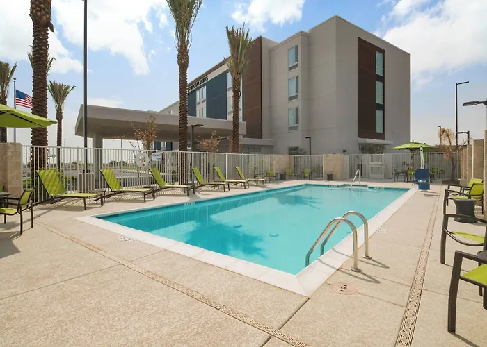 Hotel Springhill By Marriott Phoenix 3*