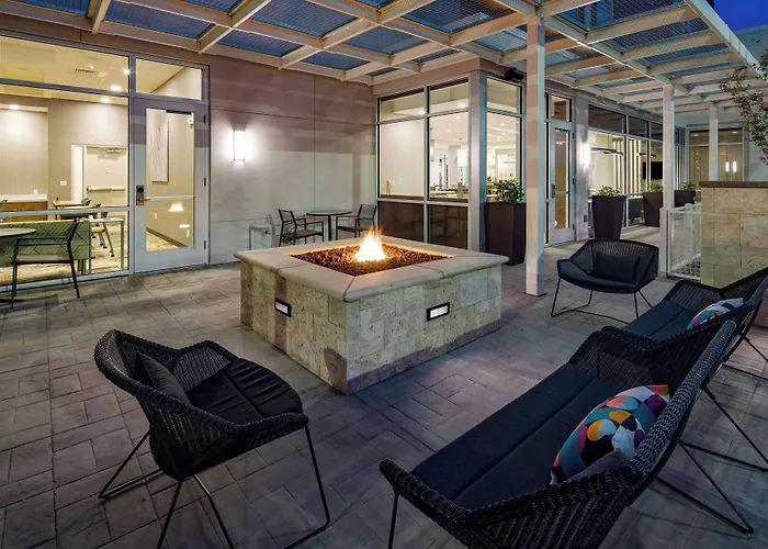Hotel Springhill By Marriott Phoenix 3*